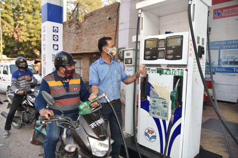 जोधपुर में एक साल में 20 रुपए महंगा हुआ पेट्रोल
