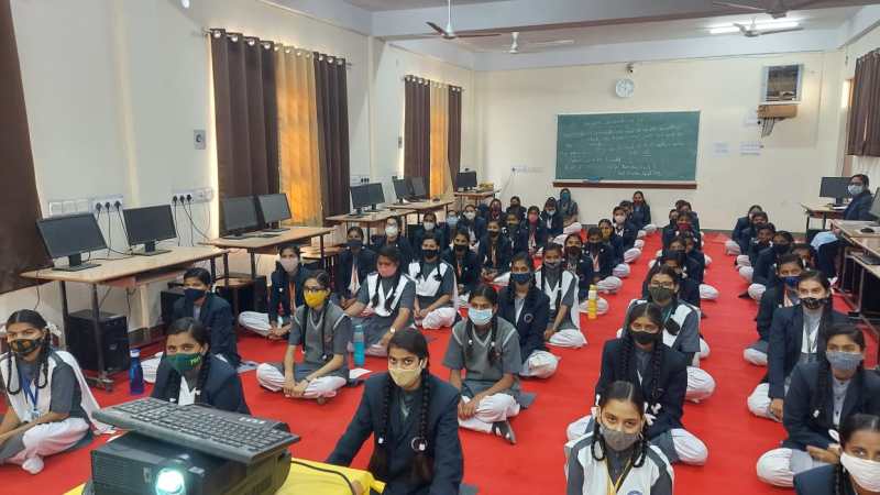 'मानवीय मूल्यों से विधार्थियों को मिलेगा जीवन जीने का नया दर्शन