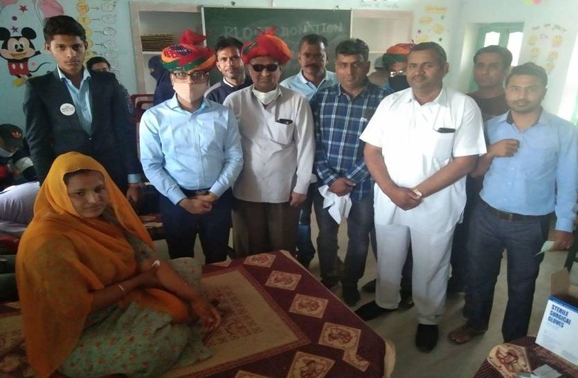 रक्तदान शिविर : 432 बने रक्तवीर, 27 महिलाओं की भी रही भागीदारी