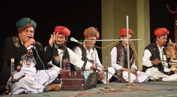 bhartiya lok kala mandal 