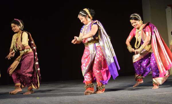 bhartiya lok kala mandal 