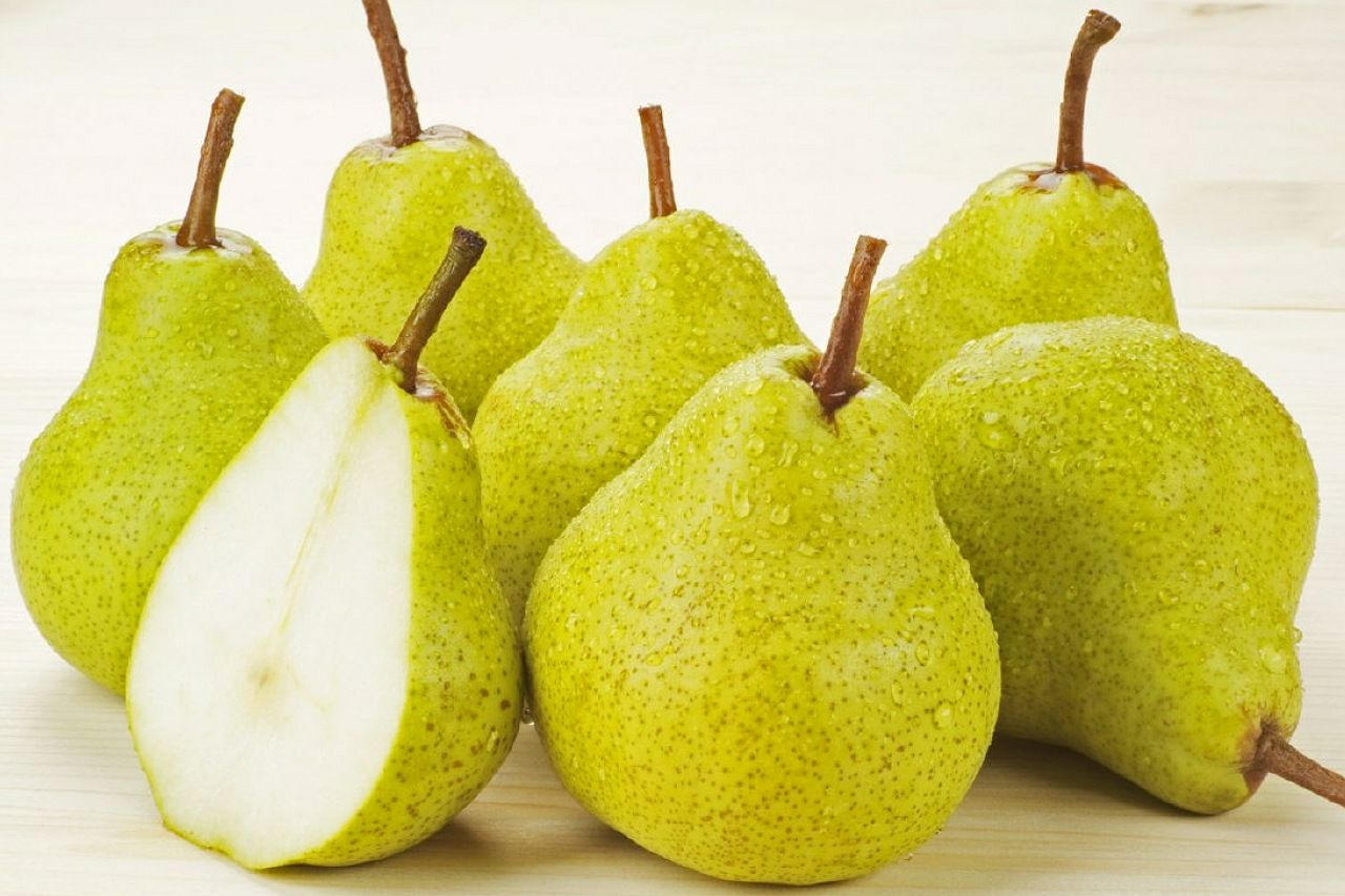 सेब से दिखने वाले इस फल के हैं अनेक फायदे, पाचन तंत्र मजबूत कर बढ़ाता है हीमोग्लोबिन