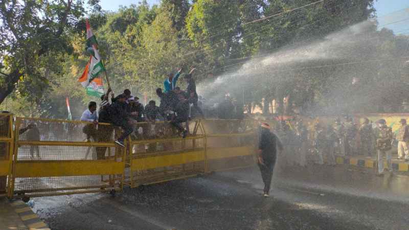 police lathi charge at youth