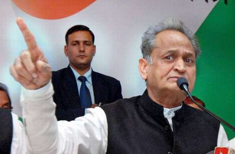 किसान सम्मेलन का बहाना, उप चुनावों पर टिकाई नजरें