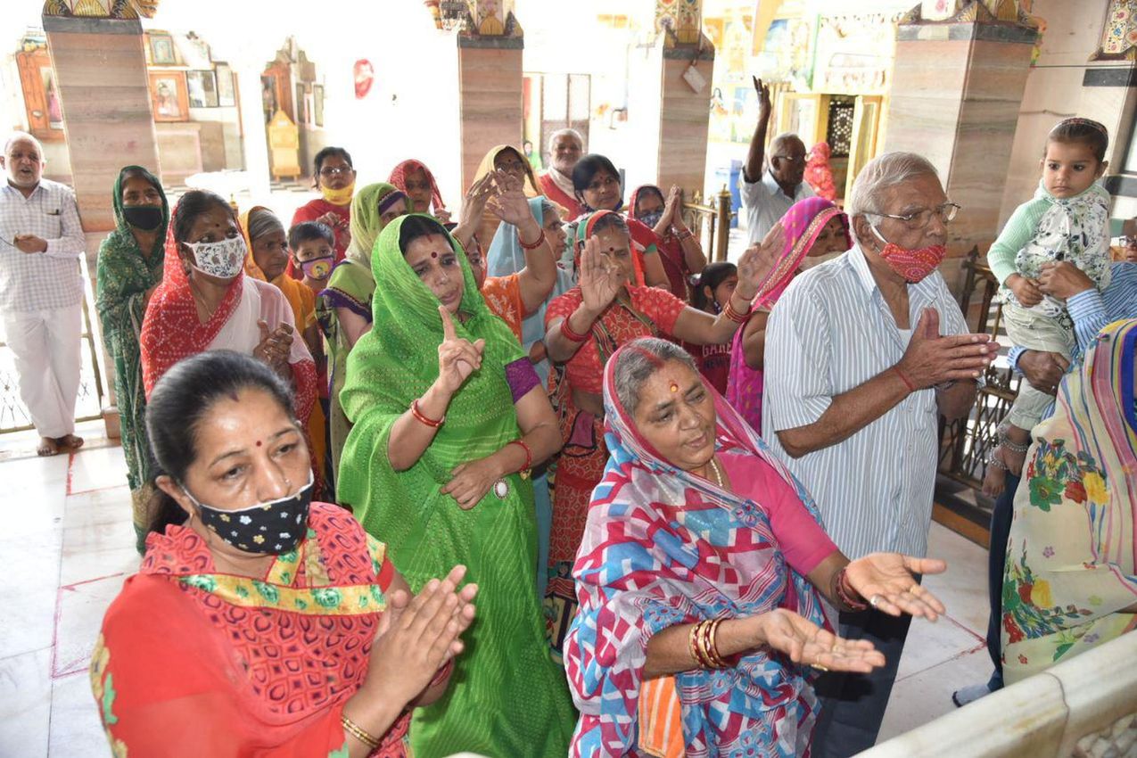 मंदिरों में छाने लगी फाल्गुनी छठा, मंडोर में शुरू हुई फाग गायन की परम्परा
