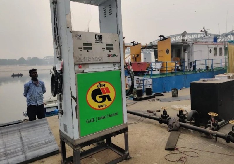 सीएनजी नाव का संचालन करने वाला यूपी का पहला जिला बना वाराणसी, देव दीपावली पर होगी शुरुआत, जानें कितना आएगा नाव पर खर्च