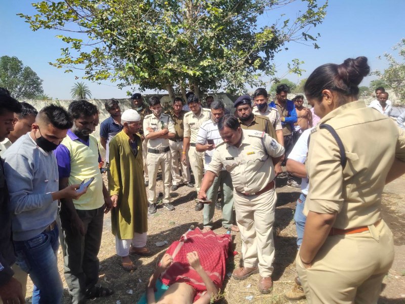 Child died by drowning in a well while taking bath