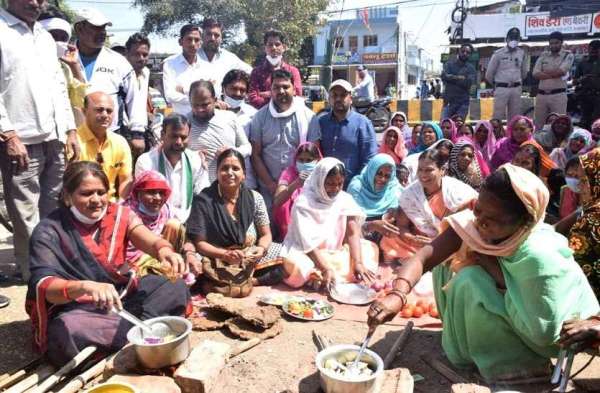 protest against fuel prices hike