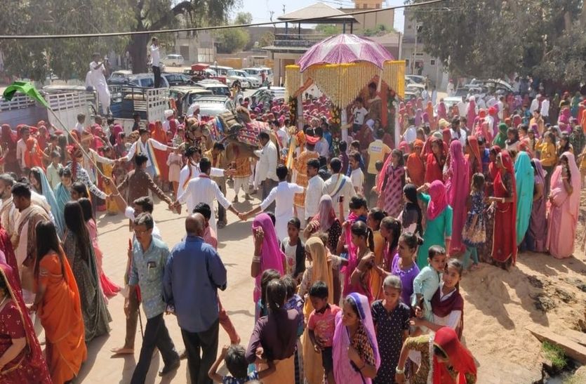 पांथेड़ी में निकला वर्षीदान वरघोड़ा, तिलोड़ा में जैन संतों का नगर प्रवेश आज