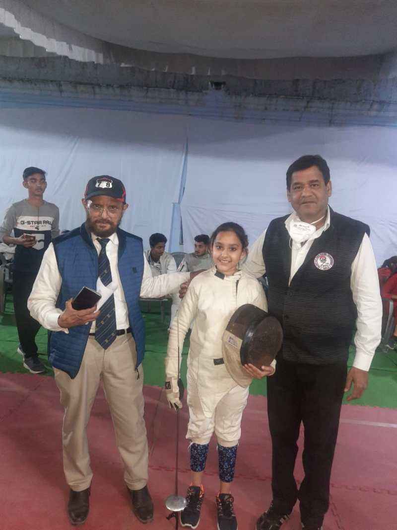 फोइल Girls सब जूनियर में मानसी स्वामी ने गोल्ड मेडल