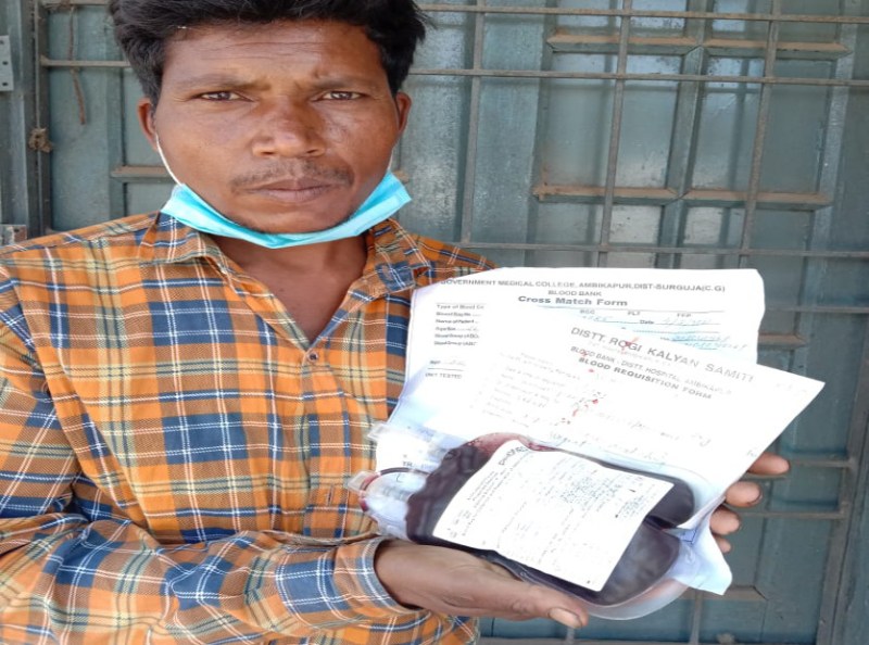 मेडिकल कॉलेज अस्पताल में लापरवाही: मशक्कत कर प्रसुता के लिए की ब्लड की व्यवस्था, घंटों नहीं चढ़ाया, फिर...