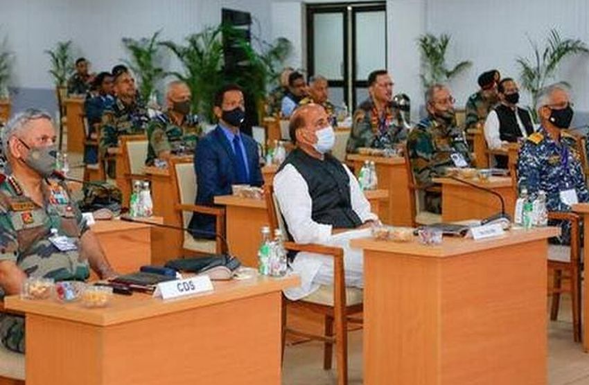 रक्षा मंत्री ने की गलवान घाटी में सेना के शौर्य की प्रशंसा