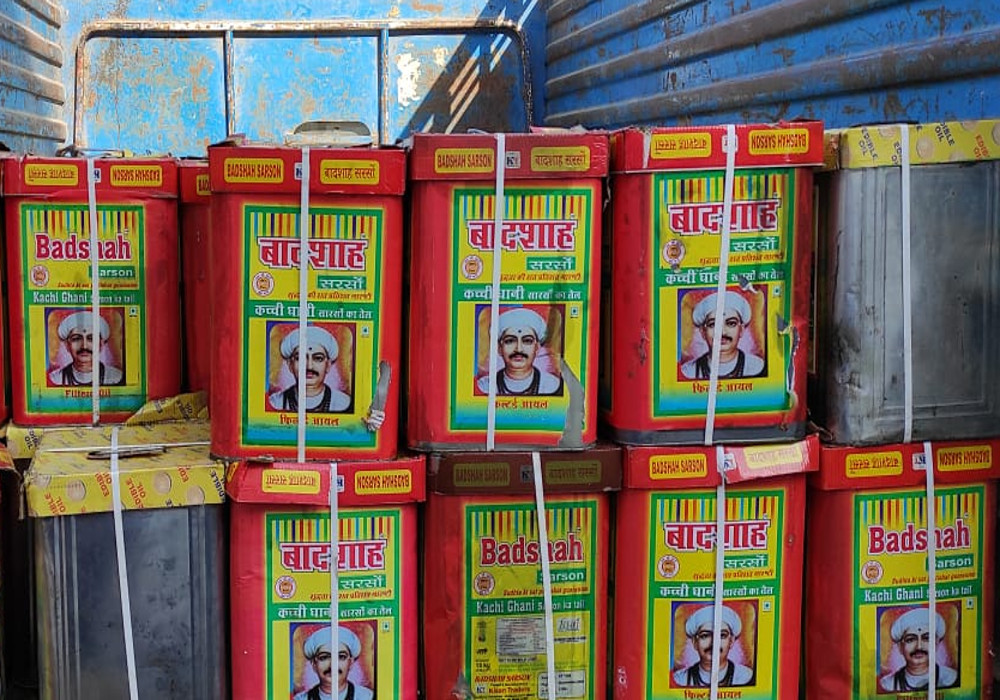 यूपी के बाजार में सरसों का नकली तेल, सुलतानपुर में 104 टिन बरामद, तीन गिरफ्तार