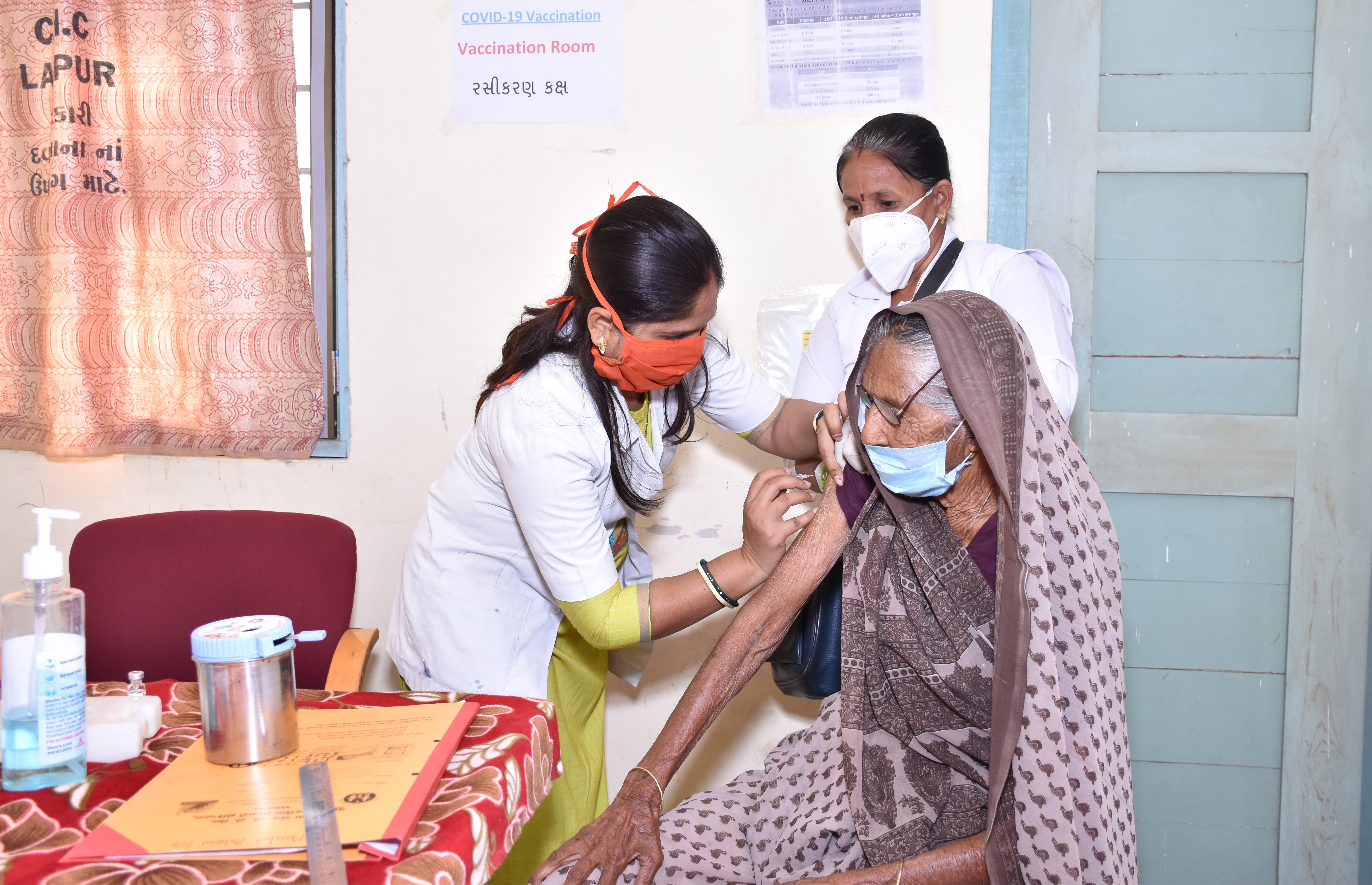 Gujarat: गुजरात में कोरोना के नए 575 मामले मरीज, डेढ़ महीने में सर्वाधिक