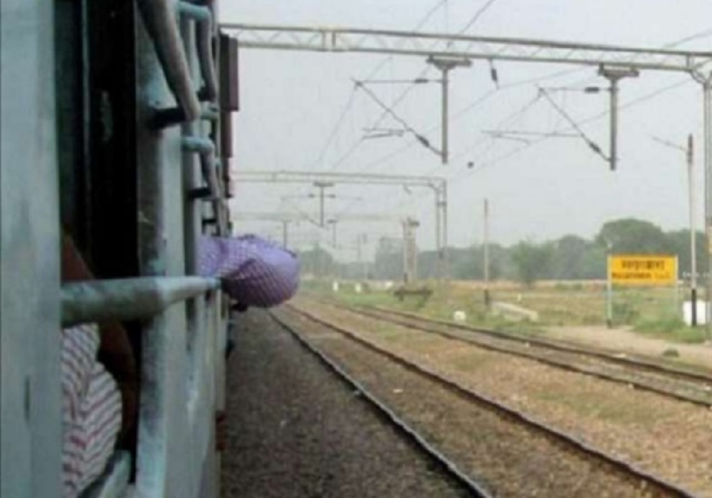 गेटमैन की सक्रियता से टला बड़ा ट्रेन हादसा, कानपुर-लखनऊ रूट पर जयपुर-लखनऊ एक्सप्रेस दुर्घटना से बची