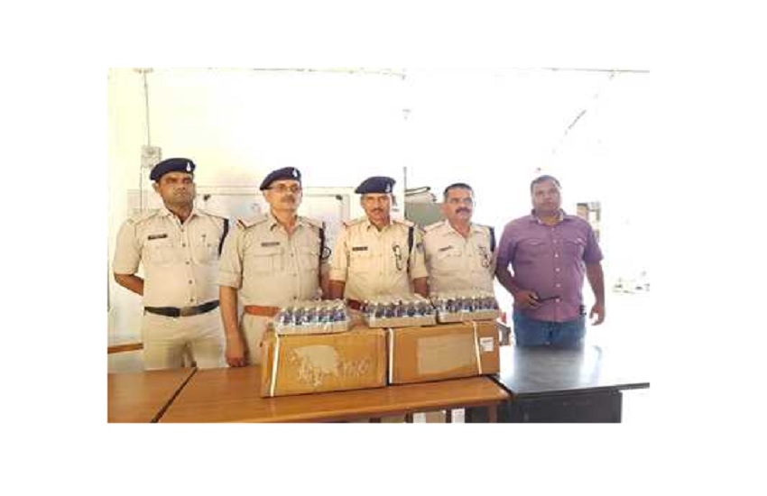 यूपी से एमपी के रीवा लाई जा रही नशीली दवा को जब्त करने वाली कोतवाली पुलिस टीम