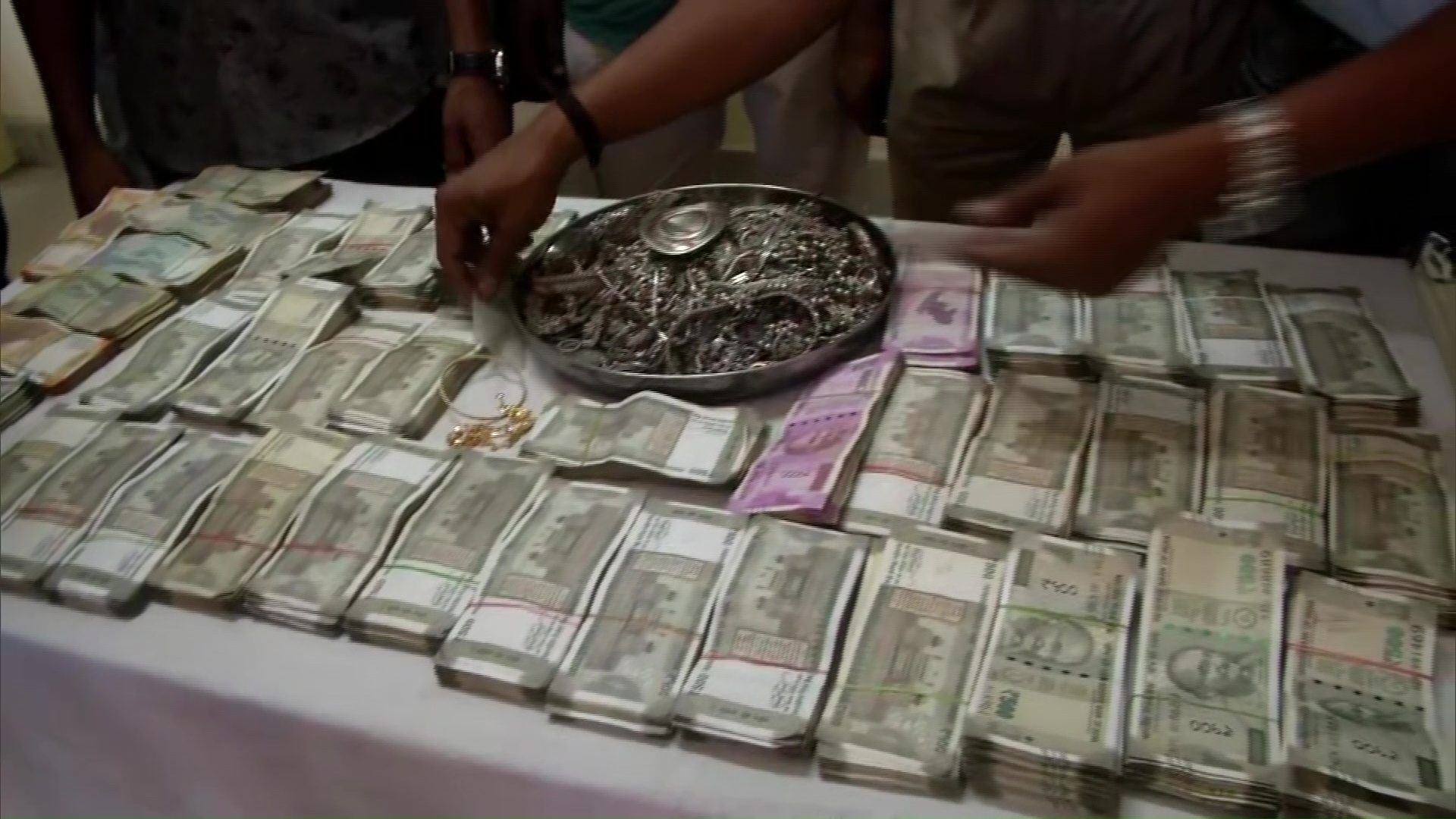 EC flying squad seizes Rs 44 Lakhs of unaccounted cash
