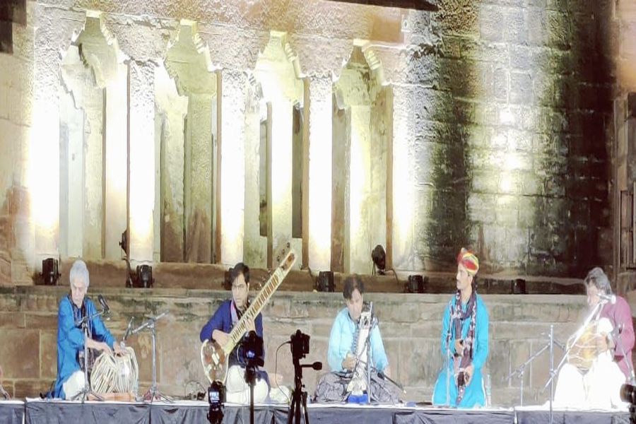 ताल वाद्य फ्यूजन में उस्ताद फज़ल कुरैशी ने किया मंत्रमुग्ध