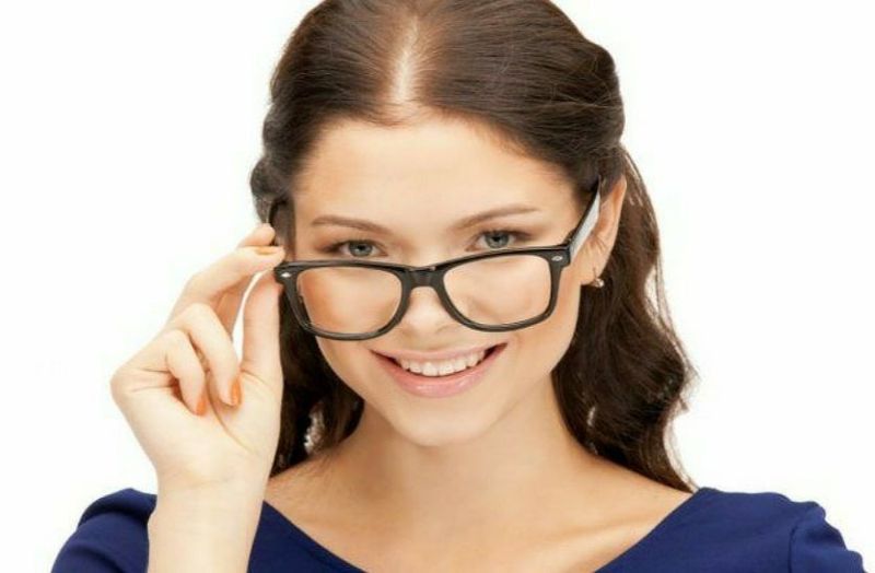 आंखों से चश्मा हटाना है तो रोजाना करें यह एक्सरसाइज, बढ़ेगी आंखों की ज्योति