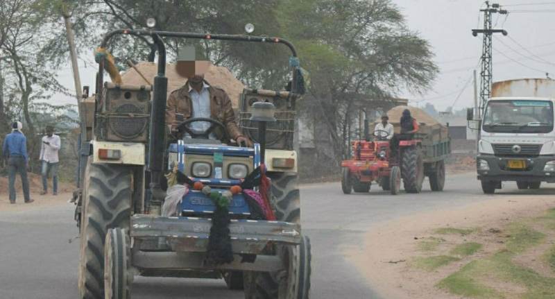  Mafiaraj in mining] 'Webus arrangement in front of gravel