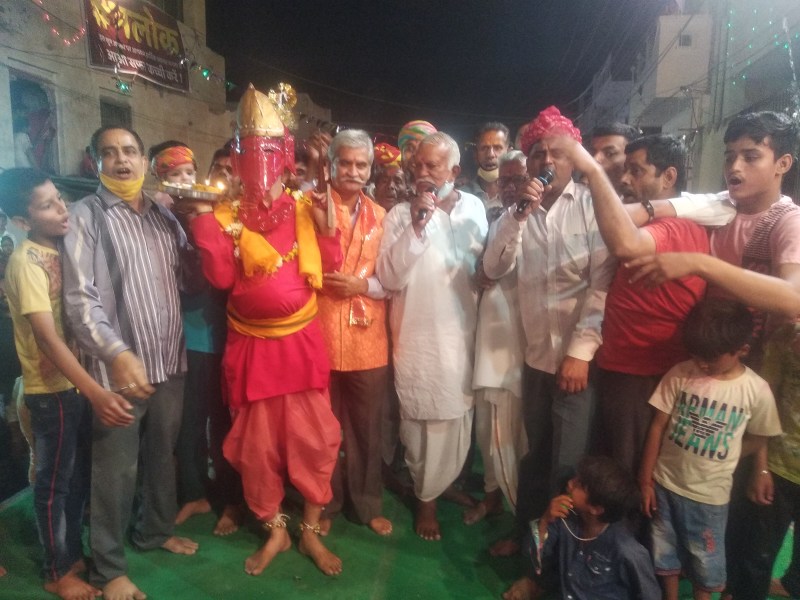 ‘चुल्हे ऊपर गैस चढग़ी, पेट्रोल मारी सैंचुरी’