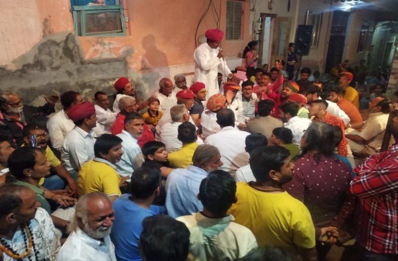 ‘थो तो बिसराई परदेशों में जार, चौमासा गुलजार, बणावों मतो आवणरो ’