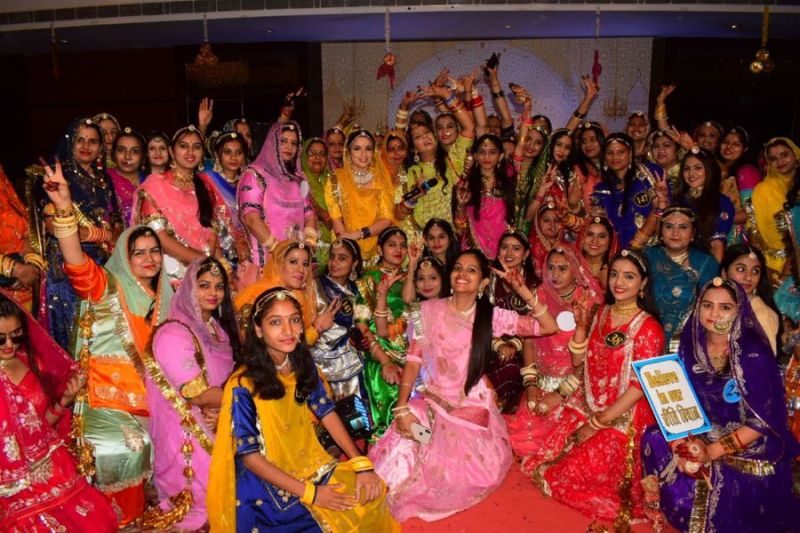 घूमर -2021 में महिलाओं व युवतियों ने निभाई उत्साह से भागीदारी