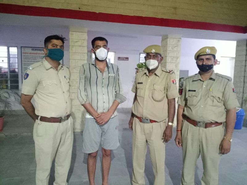 हमलावर शरण लेने गांव पहुंचे तब पता लगा था हिस्ट्रीशीटर बच गया