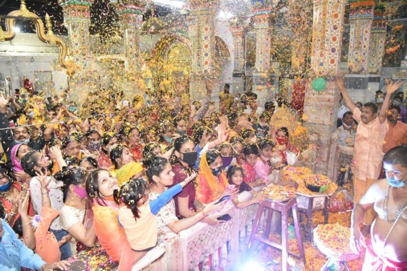 मैं कैसे होरी खेलूं सावंरिया रे संग...