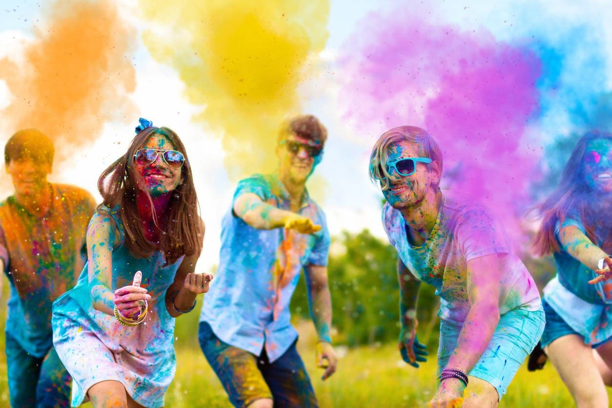 China lost Rs 10000 crores business on Holi festival in india
