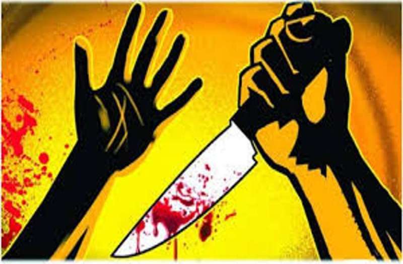 धारदार हथियार से पहले की महिला की नृशंस हत्या, फिर घसीटते हुए कुएं में फेंक दी लाश