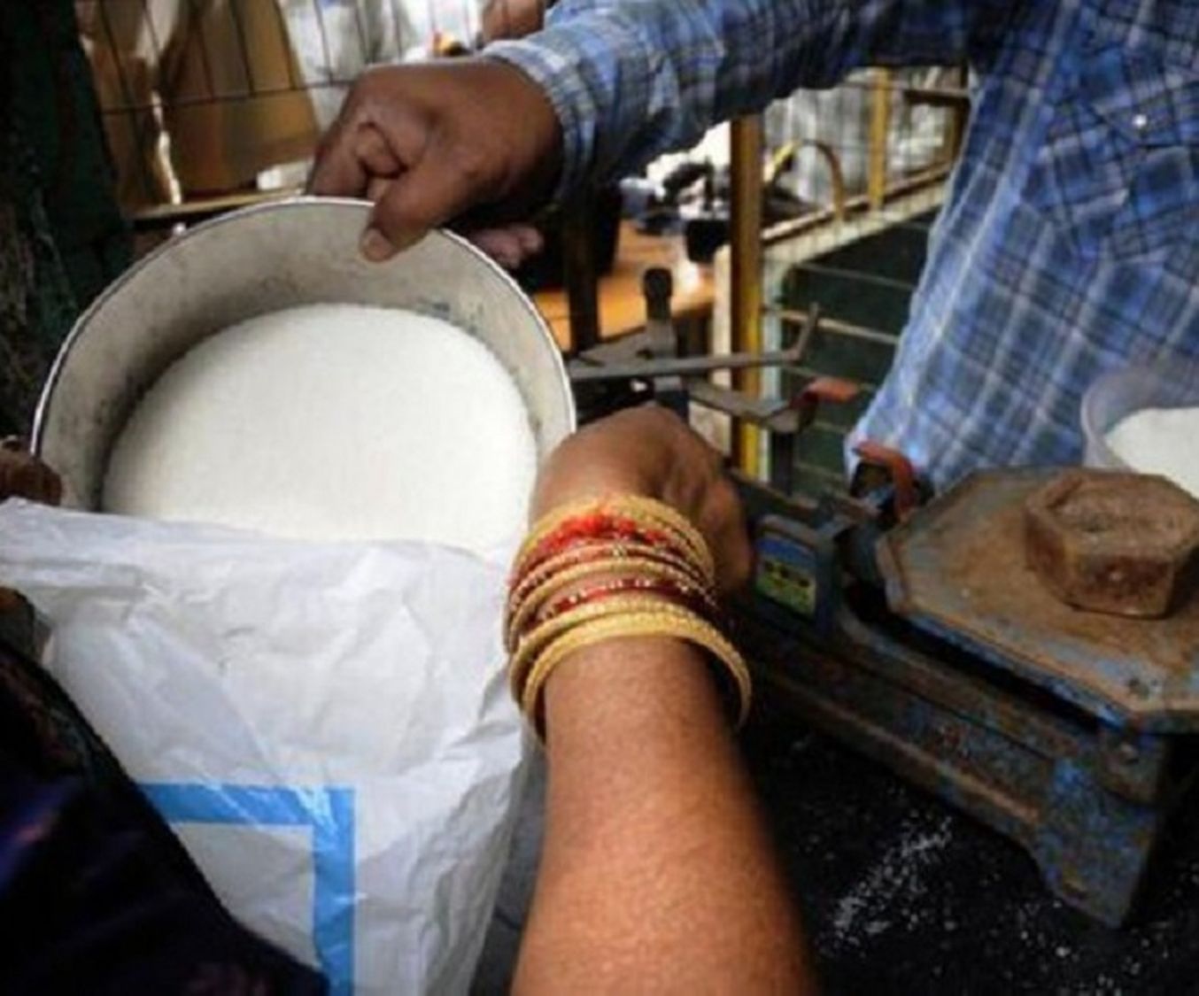 नौ महीने बाद प्रदेश में राशन की दुकानों पर मिलेगी चीनी