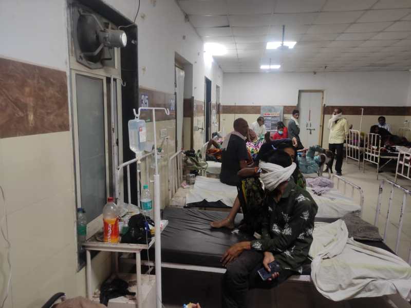 सस्पेक्टेड कोरोना मरीजों के लिए नहीं है अस्पताल में सेपरेट वार्ड