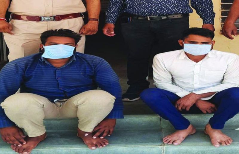 फोटो-वीडियों वायरल करने की धमकी देकर लाखों रुपए ऐंठे