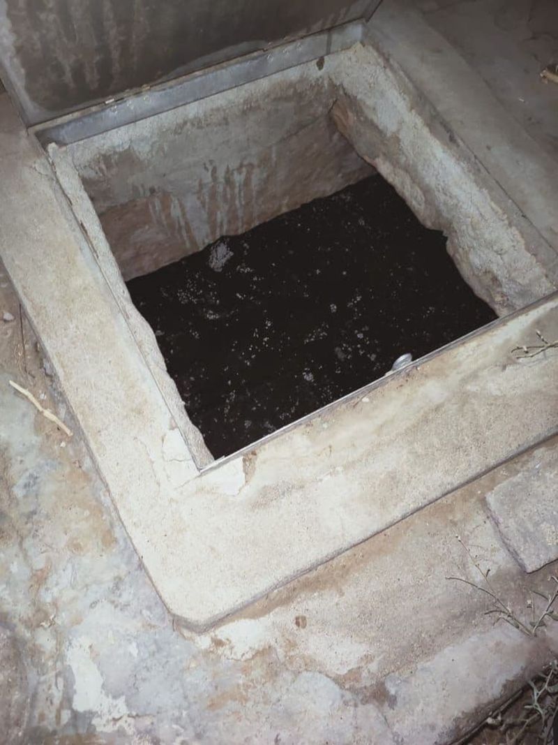 दो मासूम बेटियों के साथ मां ने टांके में कूदकर दी जान