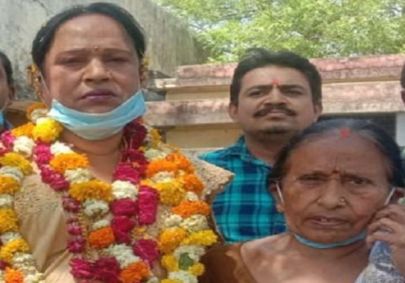 किन्नर काजल किरन ने पर्चा दाखिल कर प्रधानी के लिए भरी हुंकार, विधायकी का चुनाव लड़ने के साथ ही कानपुर से रह चुकीं पार्षद