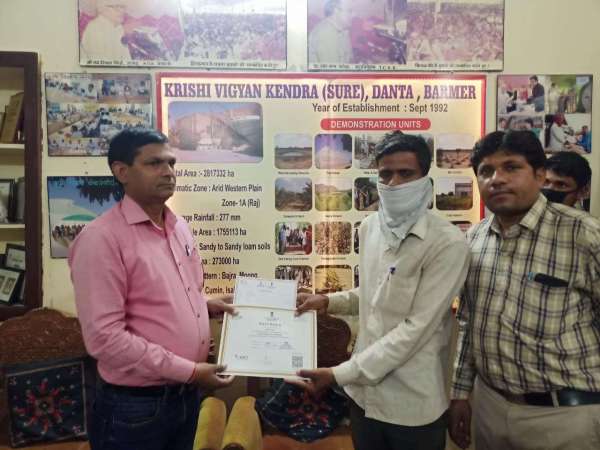 मुर्गीपालन का सफल व्यवसाय पांच मूलमंत्रों पर आधारित