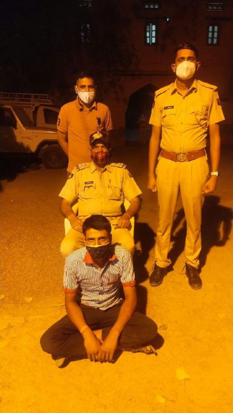 पेट्रोल पंप सेल्समैन ने बिक्री के रुपए चुरा लूट की कहानी बनाई