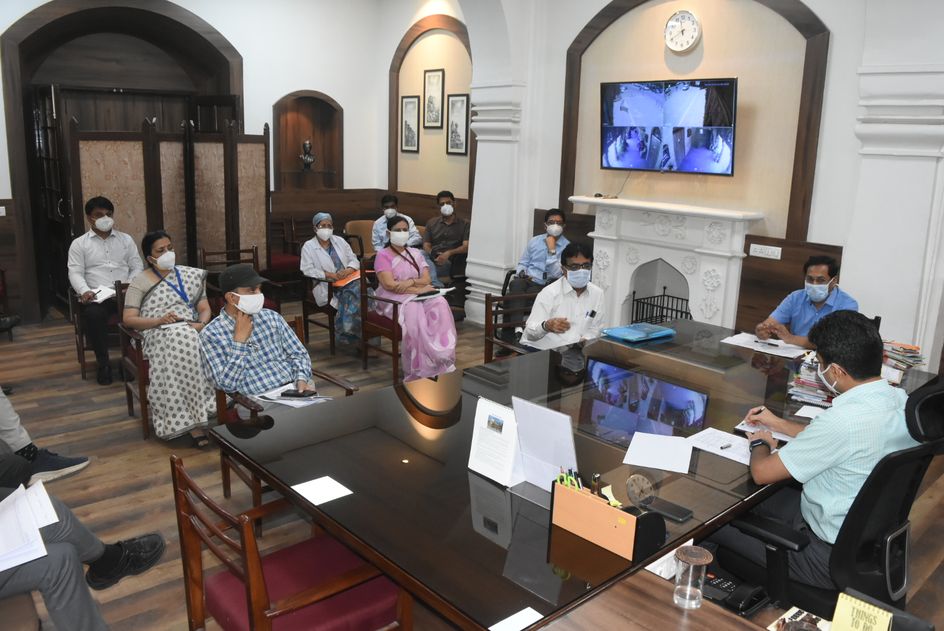 बढ़ रहा भार, तैयार रहें अस्पताल