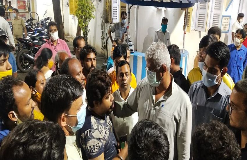 पश्चिम बंगाल में केन्द्रीय मंत्री शेखावत के काफिले पर हमला