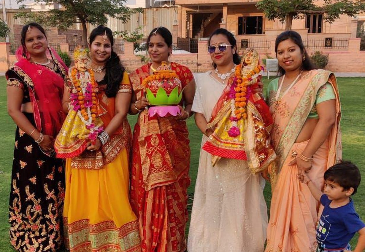 गवर पूजन में सजी गवर-ईसर की झांकियां, तीजणियों का उल्लास चरम पर