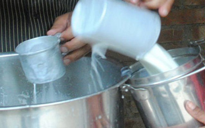 लॉकडाउन में काउंटर लगाकर दूध बेच सकेंगे दुकानदार