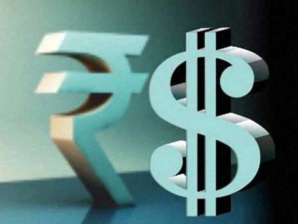 Rupee falls historical level against dollar, difficulties increase