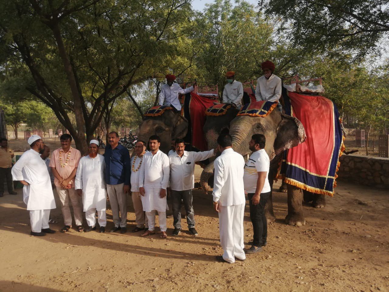 Elephant ride out of Badabandi, Amer Mahal also visited