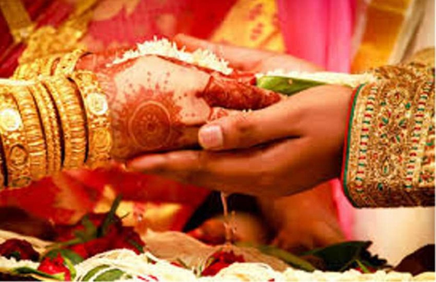 गुजरात में आज से विवाह में सिर्फ ५० लोग ही कर सकेंगे शिरकत