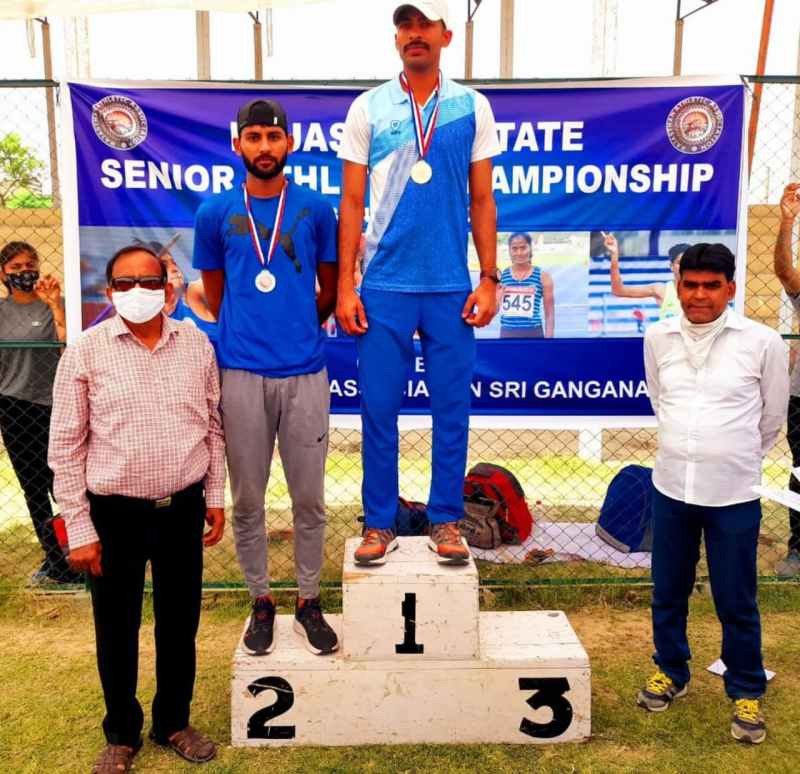 सिंह को गोल्ड व चौधरी को ब्रांच मेडल