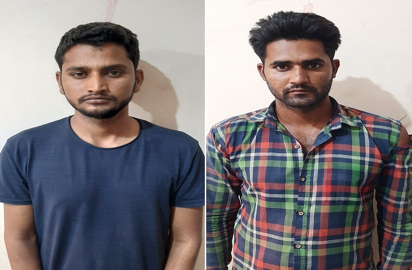 लोहे के गोदाम में चोरी करने वाले दो बदमाश गिरफ्तार