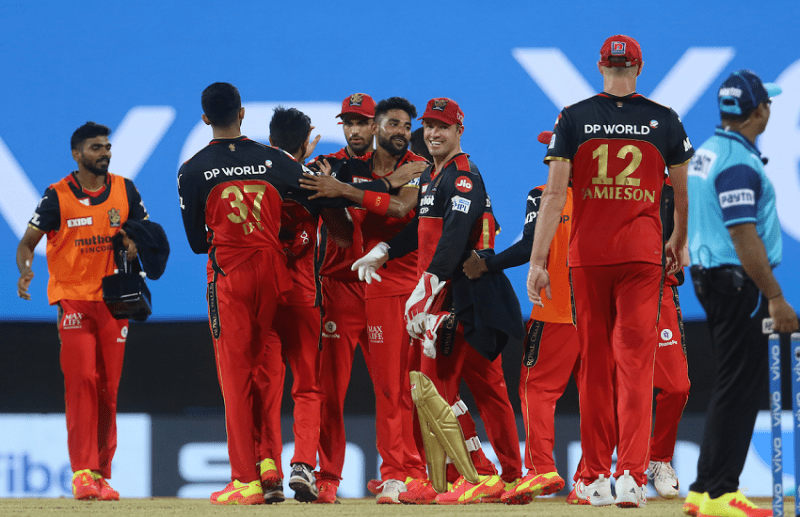 IPL 2021: बेंगलोर के गेंदबाजों ने हैदराबाद से जीत छीनी, देखिए मैच की Highlights