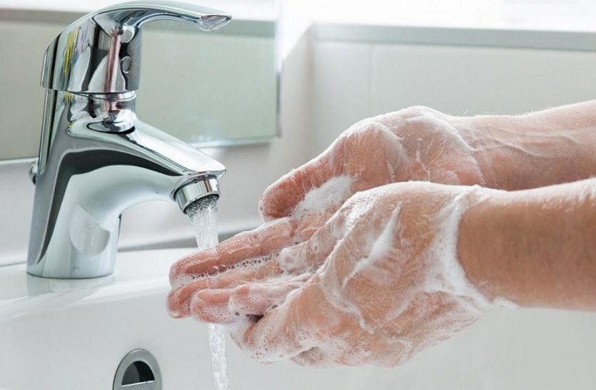 संक्रमण से बचने के लिए रोज धोए साबुन से हाथ, नहीं होगी कोई बीमारी