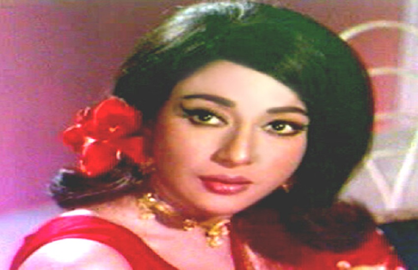 Bollywood Actress Mala Sinha Confessed Prostitution Case Story